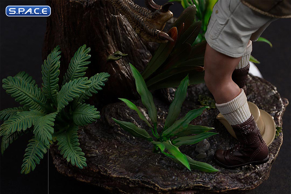 1/10 Scale Clever Girl Deluxe Art Scale Statue (Jurassic Park)