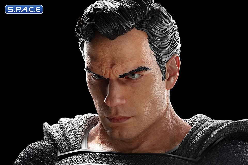 1/4 Scale Black Suit Superman Statue (Zack Snyders Justice League)