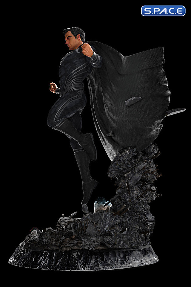 1/4 Scale Black Suit Superman Statue (Zack Snyders Justice League)