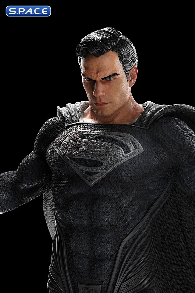 1/4 Scale Black Suit Superman Statue (Zack Snyders Justice League)
