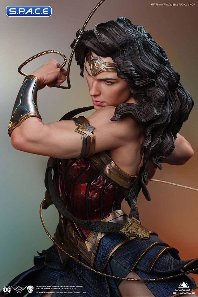 1/4 Scale Wonder Woman Statue (DC Comics)