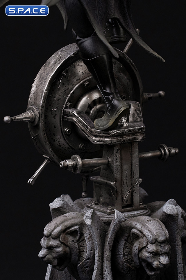 1/10 Scale Batman Deluxe Art Scale Statue (Batman Returns)