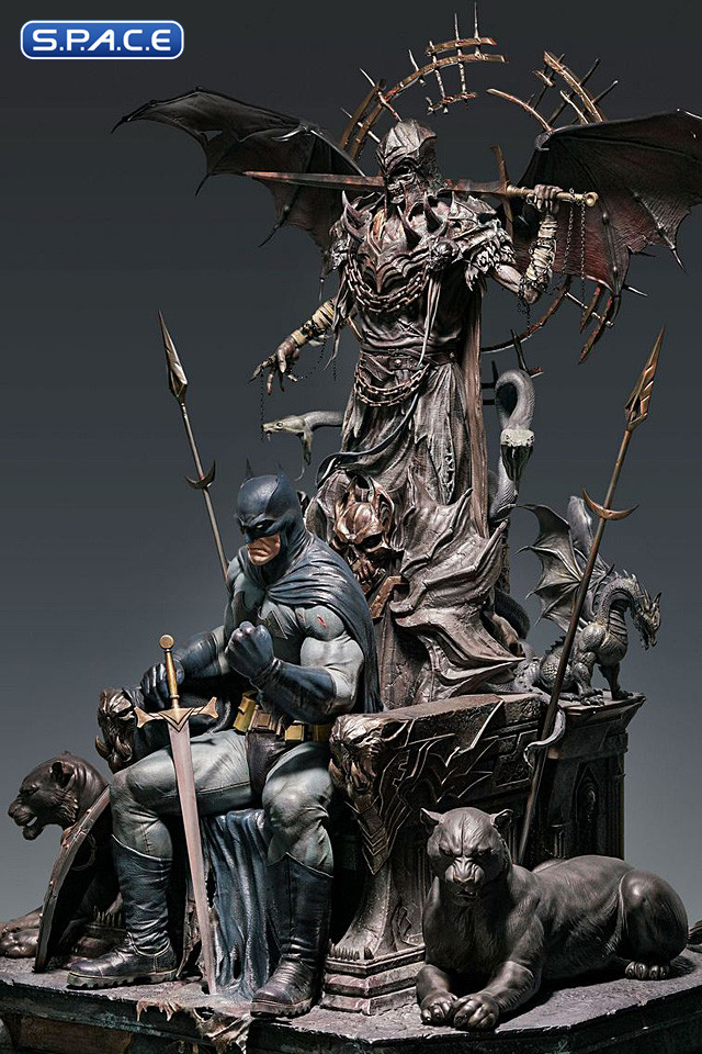 1/4 Scale Batman on Throne Statue - Premium Version (DC Comics)