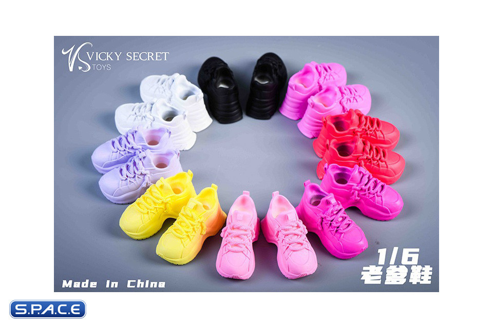 1/6 Scale female Sneaker (yellow)