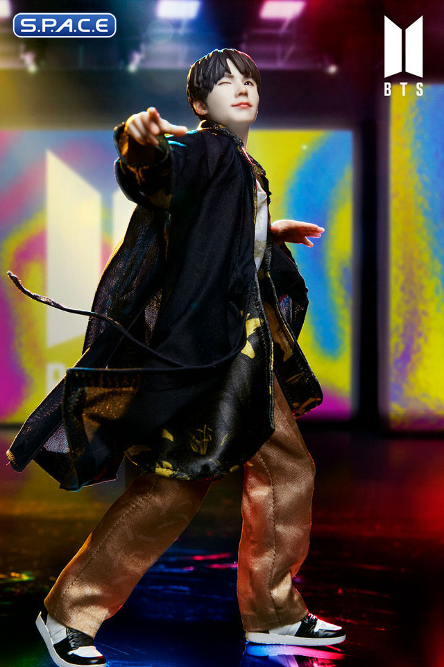 Suga BTS Idol Collection Deluxe Statue (BTS)