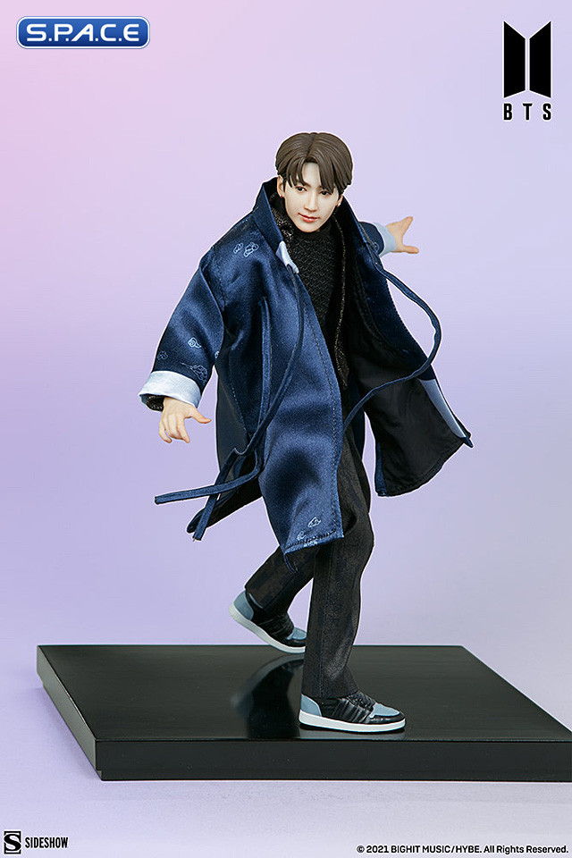 Jungkook BTS Idol Collection Deluxe Statue (BTS)