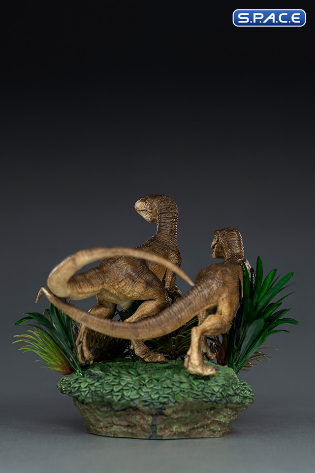 1/10 Scale Just The Two Raptors Deluxe Art Scale Statue (Jurassic Park)