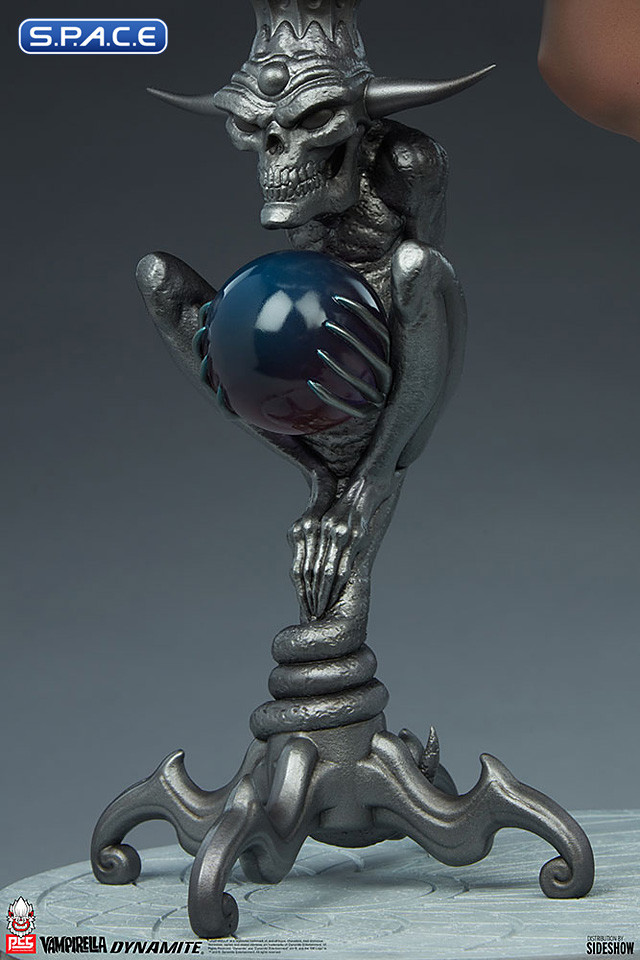 1/3 Scale Vampirella Statue (Vampirella)