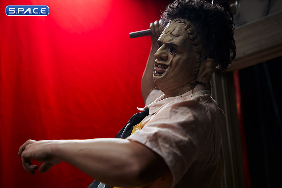 1/3 Scale Leatherface �The Butcher� Statue (Texas Chainsaw Massacre)