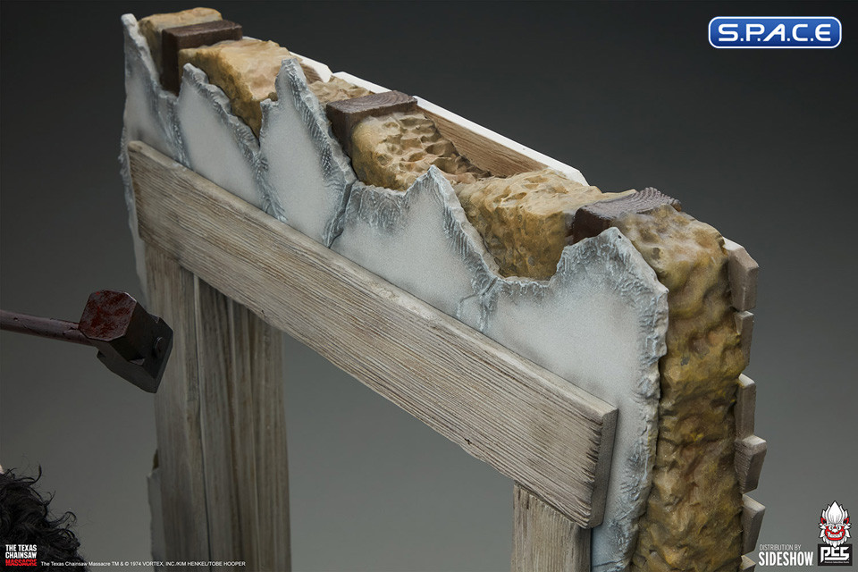 1/3 Scale Leatherface �The Butcher� Statue (Texas Chainsaw Massacre)