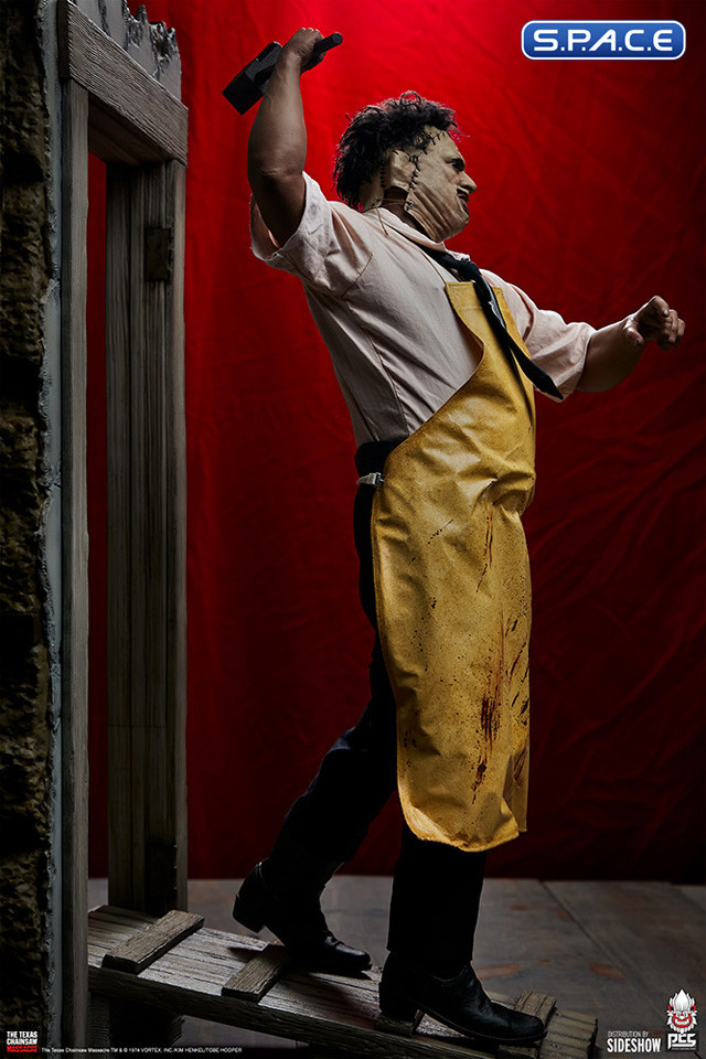 1/3 Scale Leatherface �The Butcher� Statue (Texas Chainsaw Massacre)