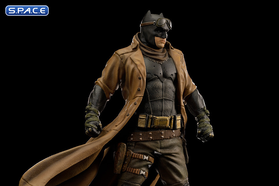 1/10 Scale Knightmare Batman Art Scale Statue (Zack Snyders Justice League)