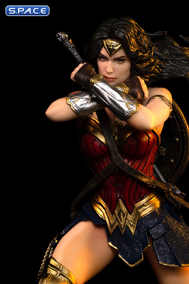 1/10 Scale Wonder Woman Art Scale Statue (Zack Snyders Justice League)