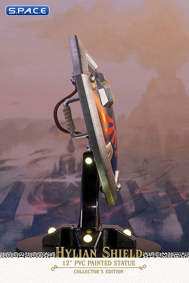 Hylian Shield PVC Statue - Collectors Edition (The Legend of Zelda: Breath of the Wild)