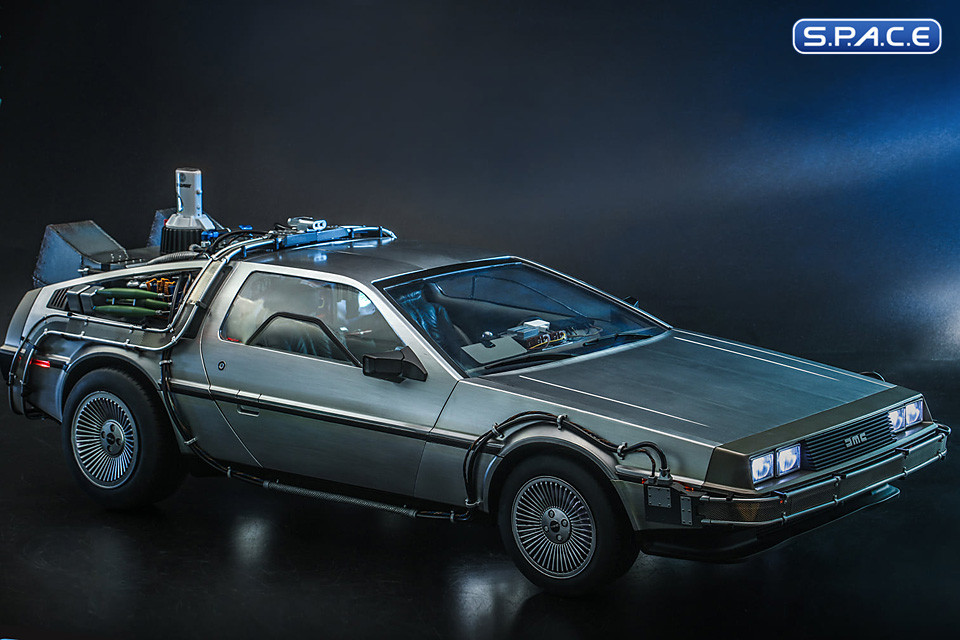 1/6 Scale DeLorean Time Machine MMS636 Movie Masterpiece (Back to the Future 2)