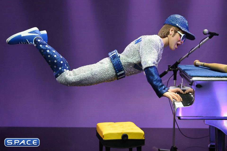 Elton John Live in 75 Figural Doll (Elton John)