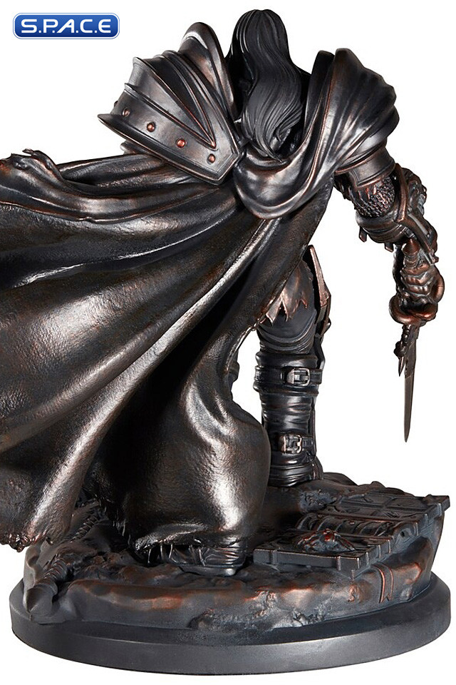 Arthas Statue (Warcraft III)
