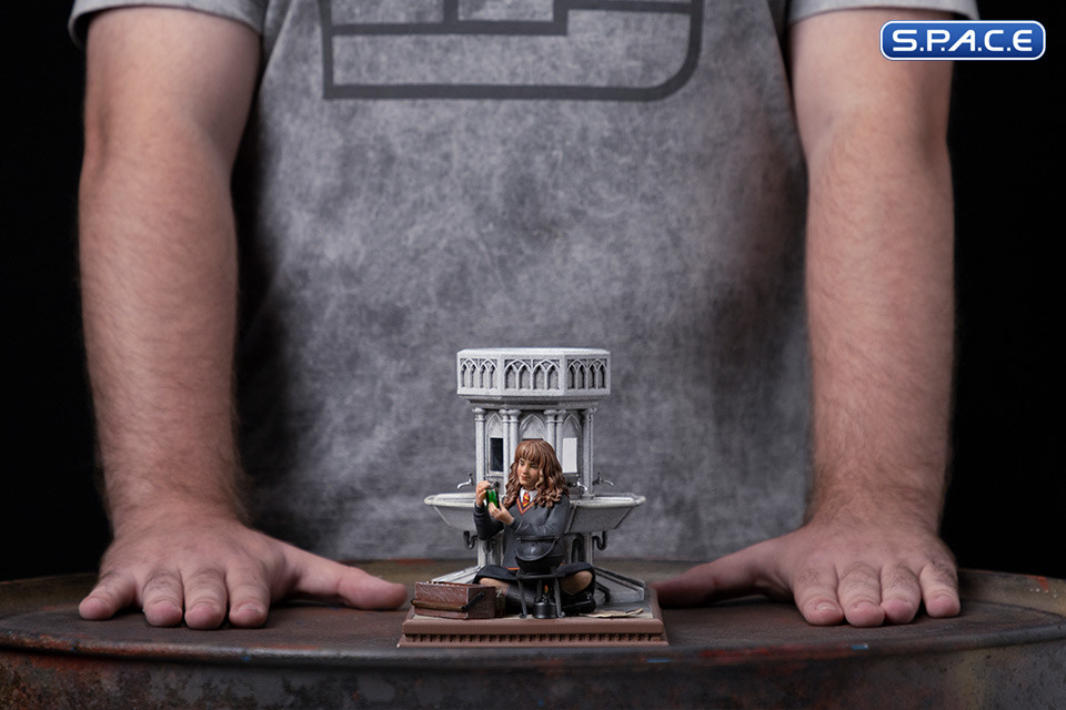 1/10 Scale Hermione Granger Polyjuice Deluxe Art Scale Statue (Harry Potter)