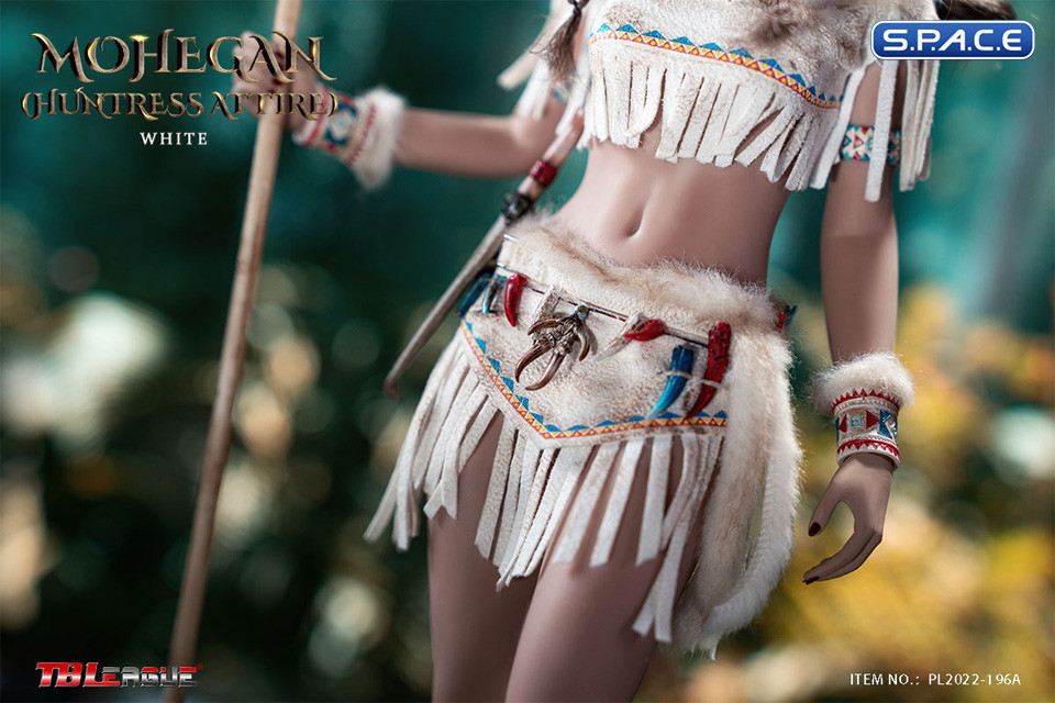 1/6 Scale White Mohegan Huntress Attire