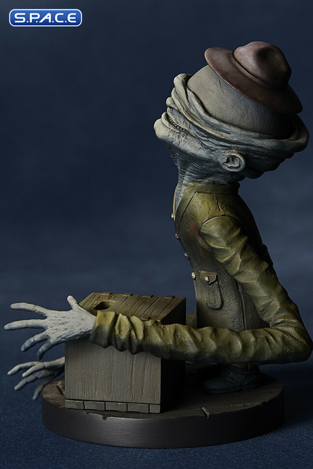 The Janitor Mini-Statue (Little Nightmares)