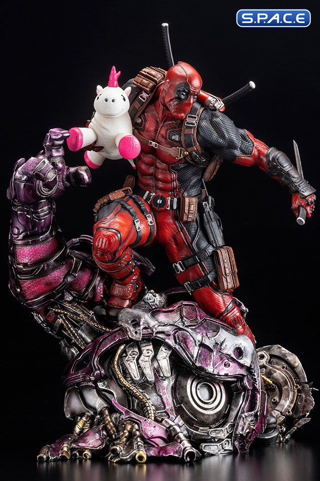 Deadpool Fine Art Statue - Signature Series (Marvel)