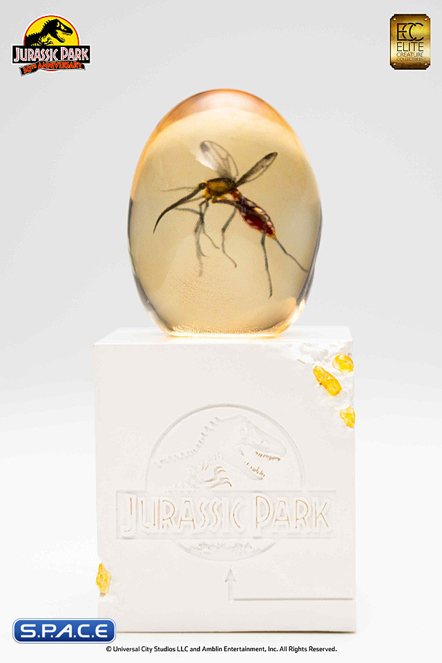 Elephant Mosquito in Amber Statue (Jurassic Park)