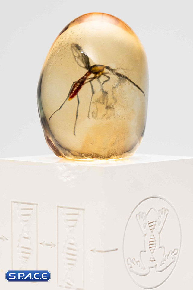 Elephant Mosquito in Amber Statue (Jurassic Park)