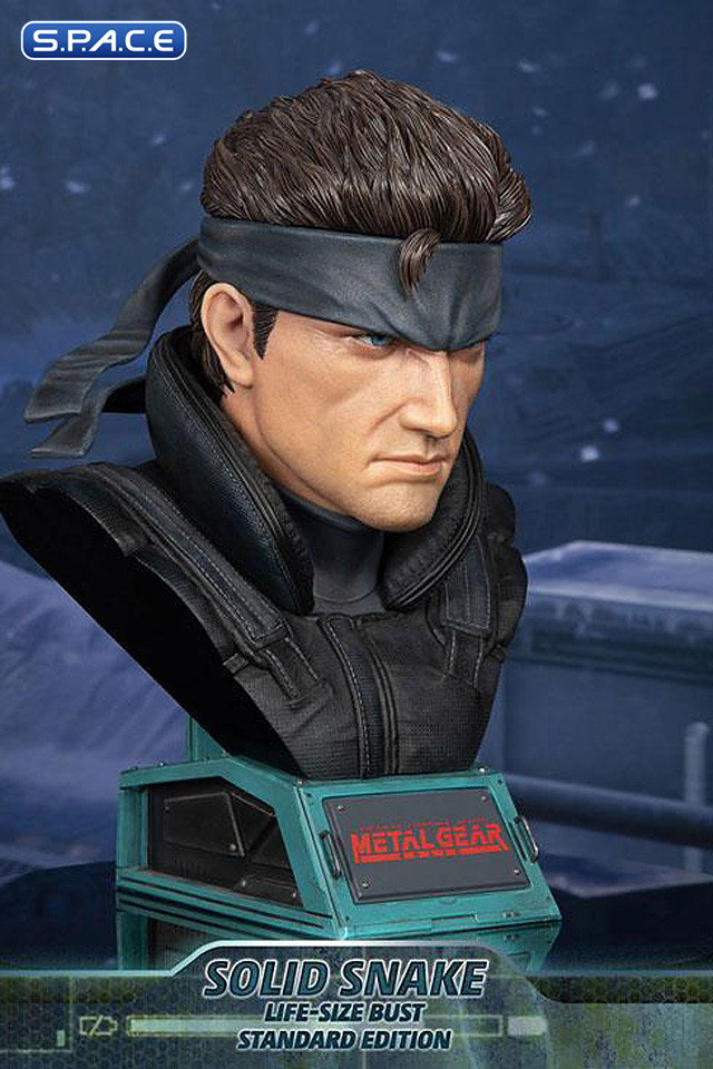 1:1 Solid Snake Life-Size Bust (Metal Gear)