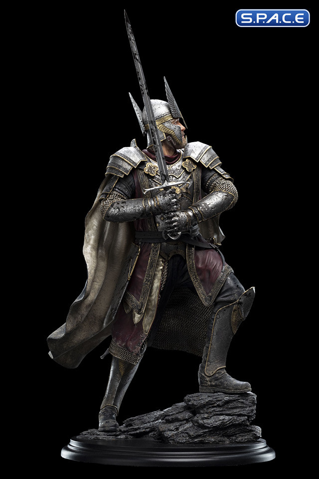 Elendil Statue (Lord of the Rings)
