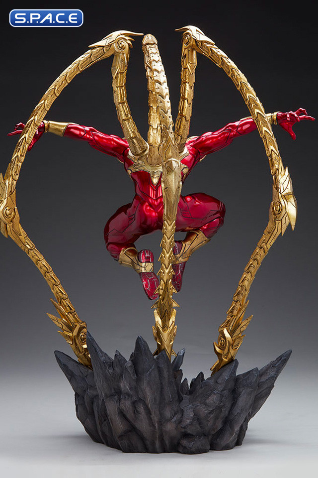 Iron Spider Premium Format Figure (Marvel)