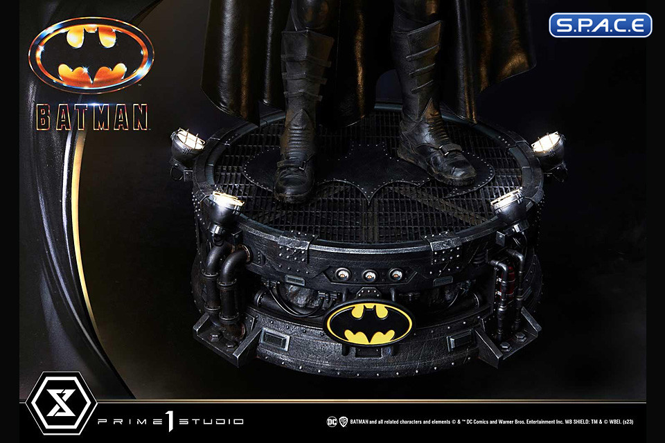1/3 Scale Batman Museum Masterline Statue (Batman)