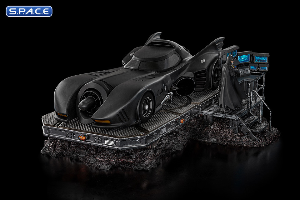 1/10 Scale Batmobile Deluxe Art Scale Statue (The Flash)