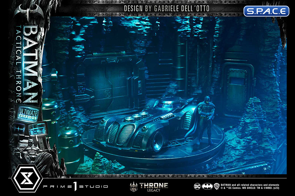 1/4 Scale Batman Ultimate Tactical Throne Throne Legacy Statue - Bonus Version (DC Comics)