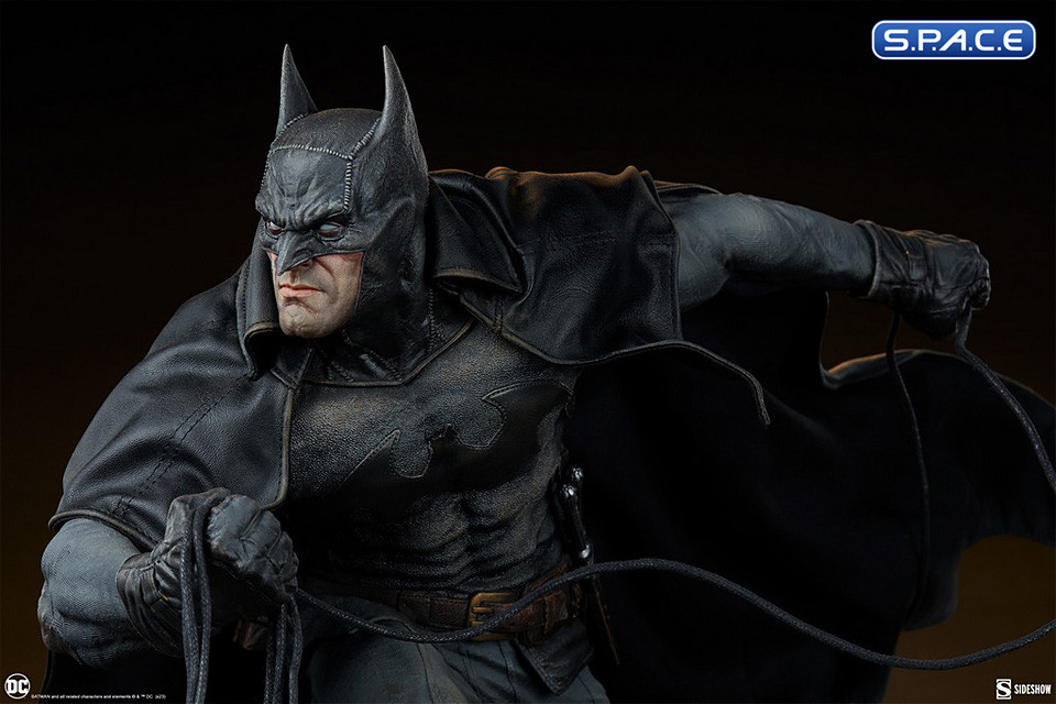 Batman Premium Format Figure (Batman: Gotham by Gaslight)