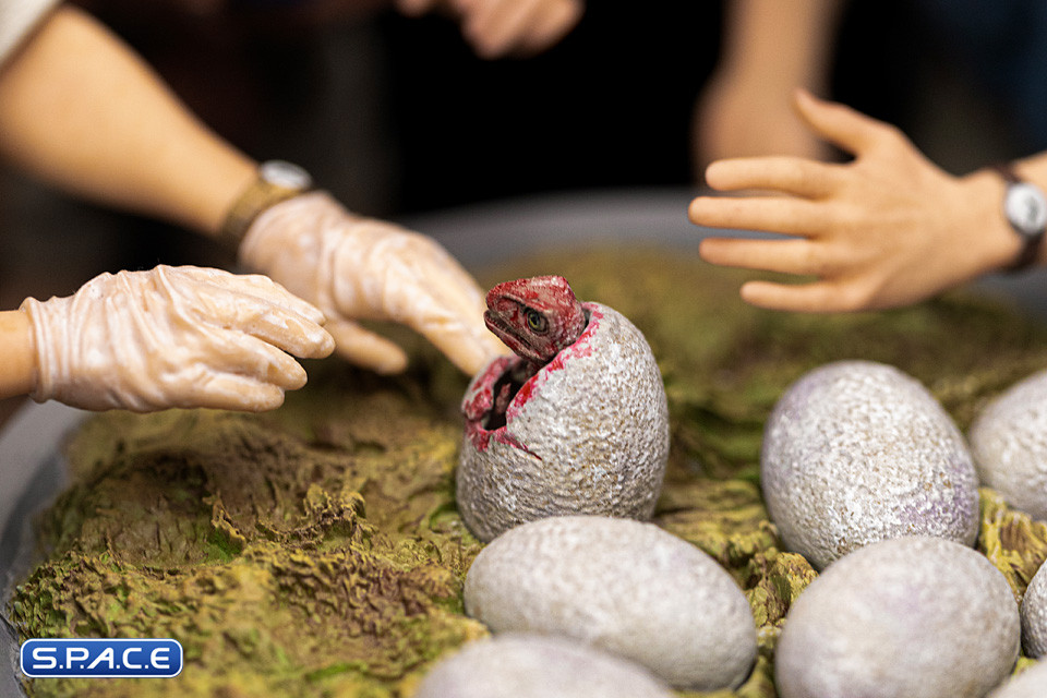 1/10 Scale Dino Hatching Deluxe Art Scale Statue (Jurassic Park)