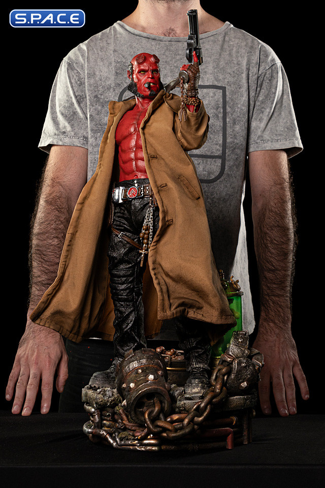 1/4 Scale Hellboy Legacy Replica Statue (Hellboy II: The Golden Army)