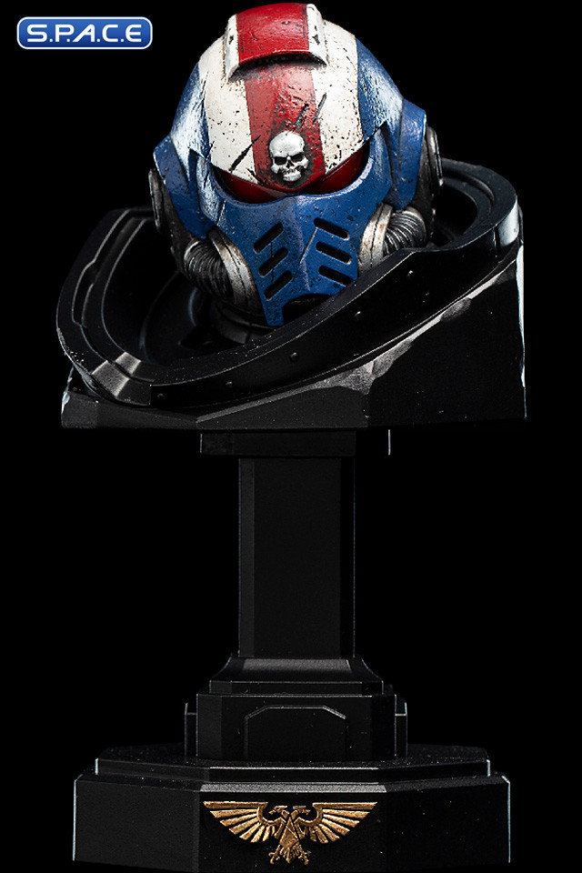 Lieutenant Titus Statue - Battleline Edition (Warhammer 40K)