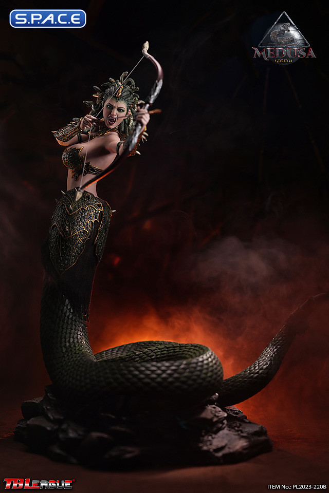 1/6 Scale Golden Medusa