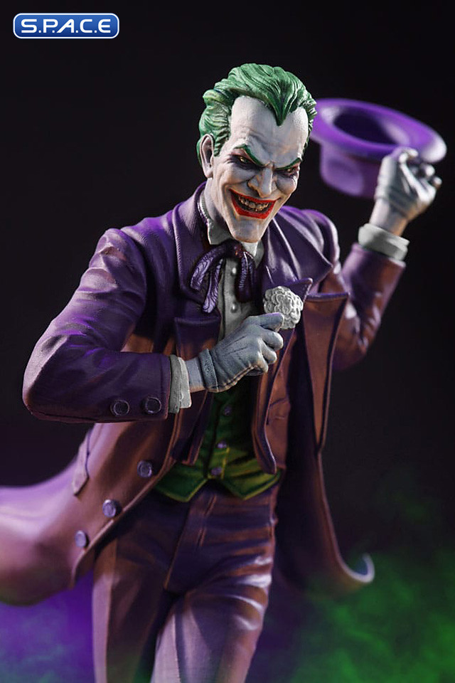 The Joker Purple Craze Statue by Alex Ross (DC Comics)
