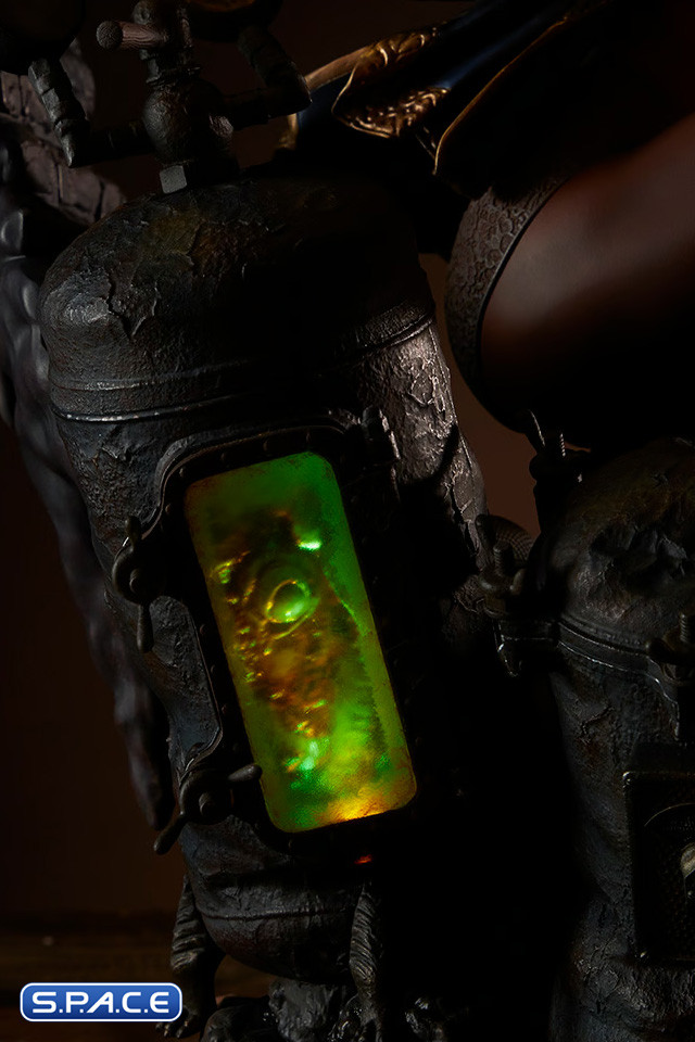 Mr. Sin Premium Format Figure (Pulp Vixens)