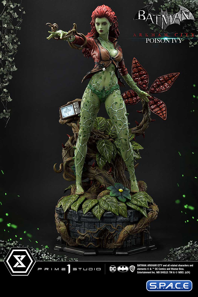 1/3 Scale Poison Ivy Museum Masterline Statue (Batman: Arkham City)