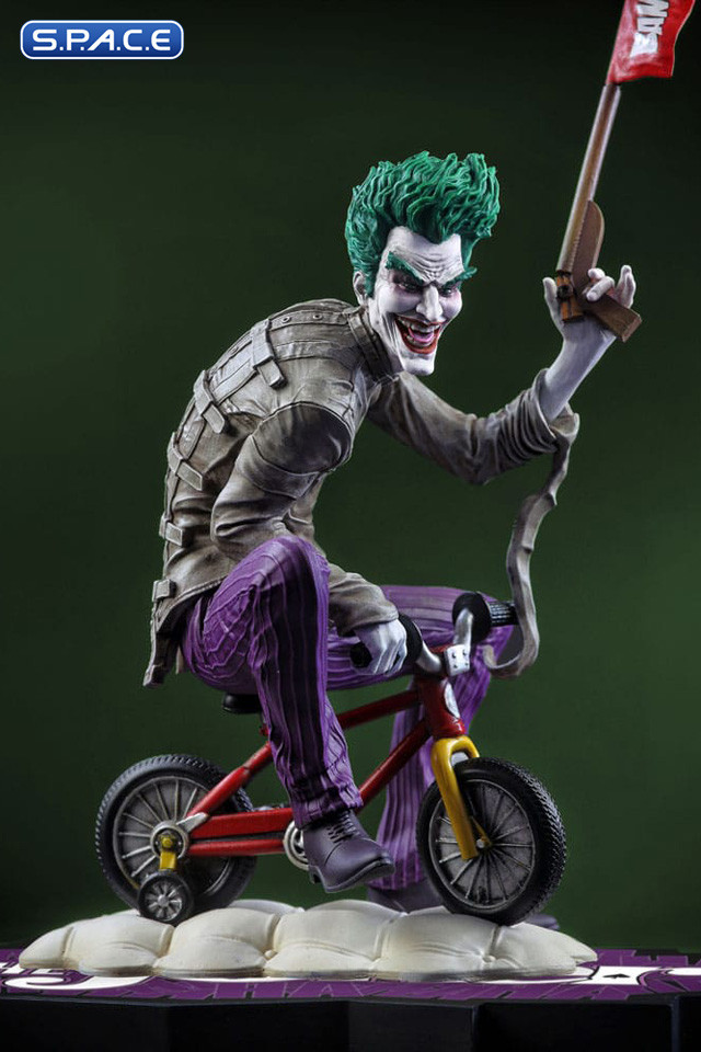 The Joker Purple Craze Statue by Andrea Sorrentino (DC Comics)