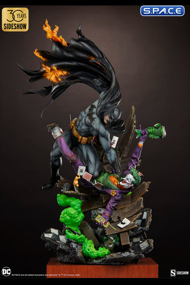 Batman vs. The Joker Eternal Enemies Premium Format Figure (DC Comics)