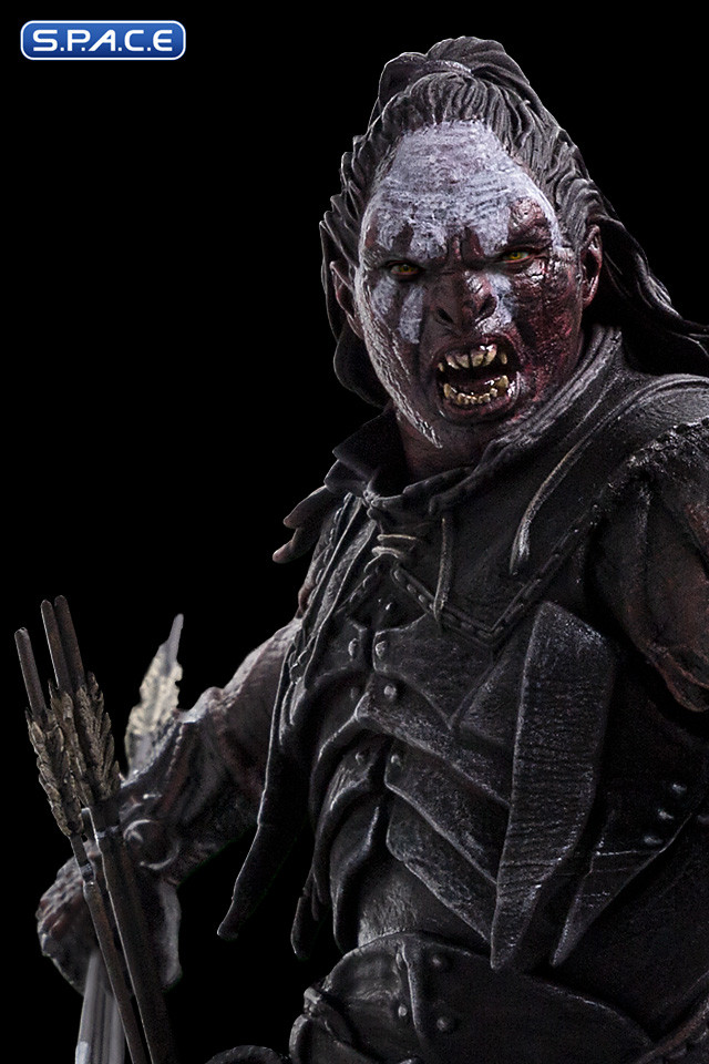 1/10 Scale Lurtz Uruk-Hai Leader Art Scale Statue (Lord of the Rings)