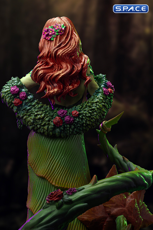 1/10 Scale Poison Ivy Gotham City Sirens Deluxe Art Scale Statue (DC Comics)