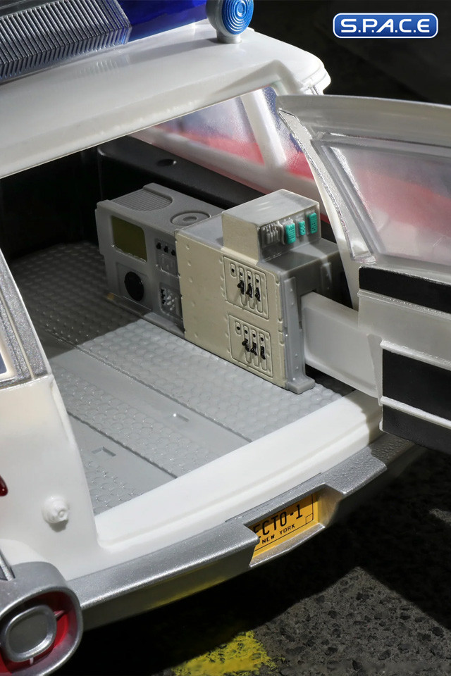 Ecto-1 Plasma Series (Ghostbusters)