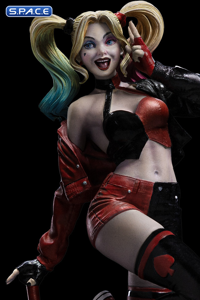 1/10 Scale Harley Quinn Gotham City Sirens Art Scale Statue (DC Comics)