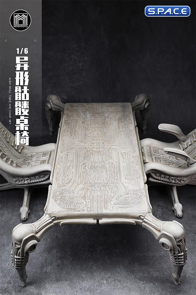 1/6 Scale Alien Skull Table and Chair Set