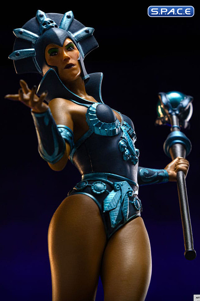 1/10 Scale Evil-Lyn Art Scale Statue - Color Variant Version (Masters of the Universe)