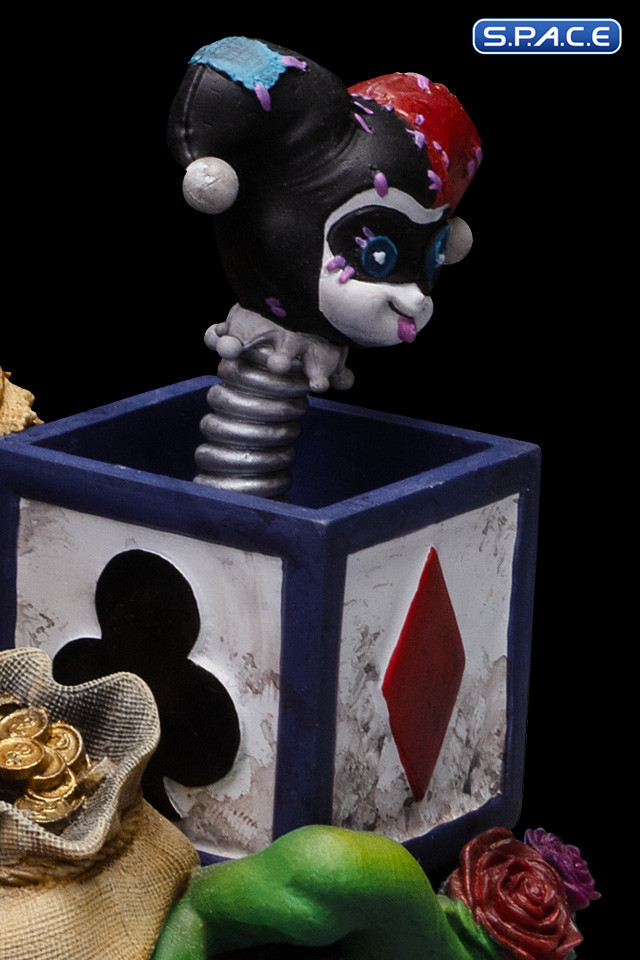 1/10 Scale Catwoman Gotham City Sirens Deluxe Art Scale Statue (DC Comics)